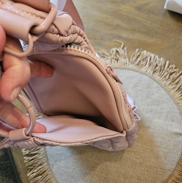 Urban Expressions Bristol Sling Bag - Picture 4 of 7